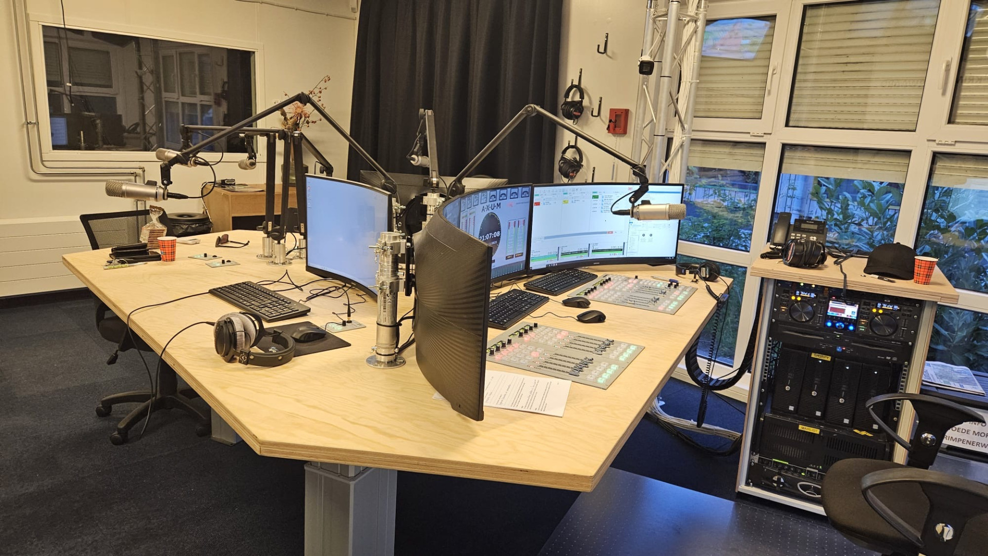 Gasten en onderwerpen zaterdag 8 augustus 2026