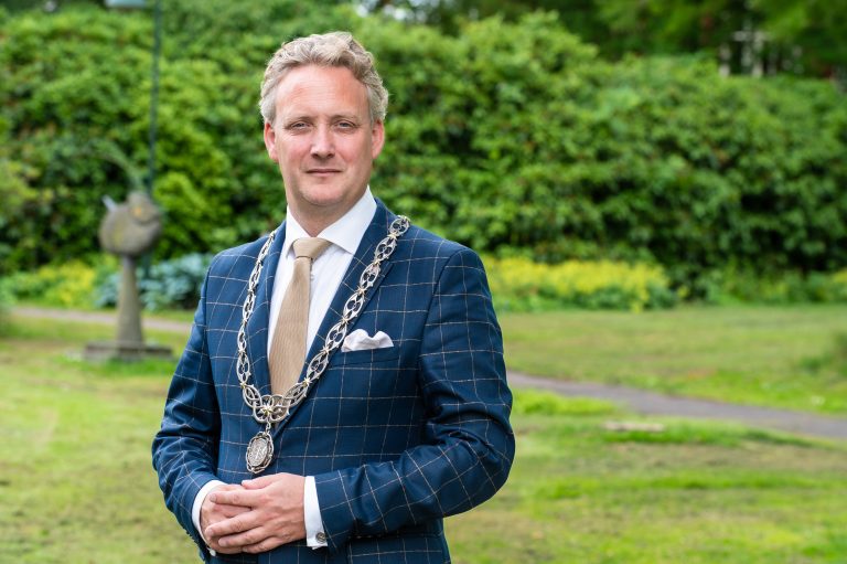Burgemeester wil in gesprek met Gouwenaren over straatraces