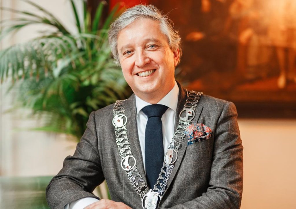 Meld verdachte situaties altijd, ook als het om een klein signaal lijkt te gaan (met audio)