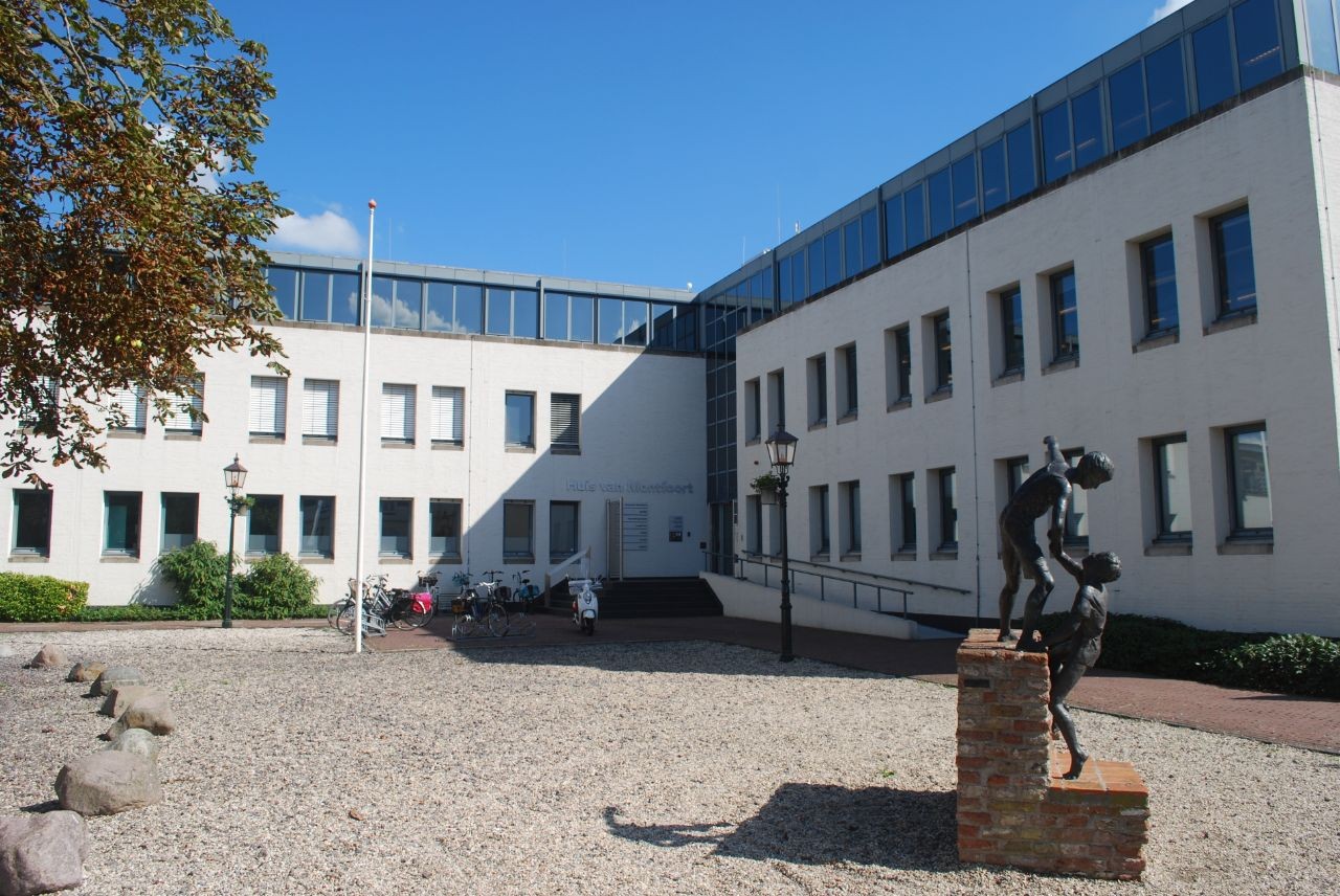 Gemeente Montfoort onder toezicht vanwege te weinig asielplekken