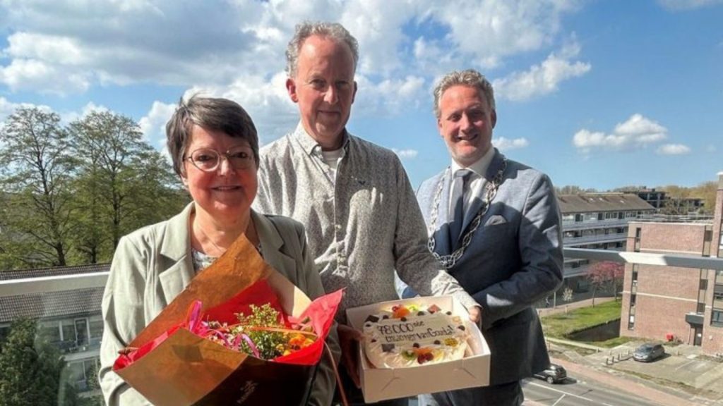 78.000ste inwoner van Gouda feestelijk ontvangen