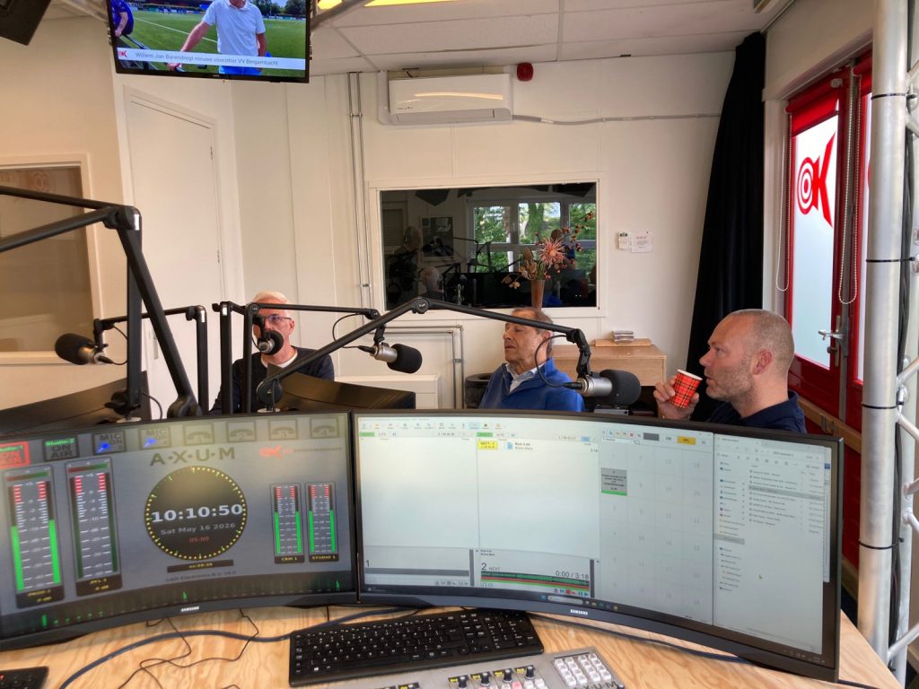 Politiek debat over maatwerkwoningen, verbonden partijen en onrust in Lekkerkerk (audio)