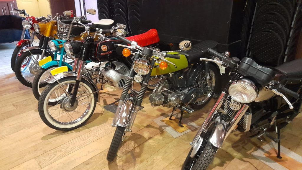 Eerste editie oude brommershow in Lekkerkerk groot succes (foto’s)