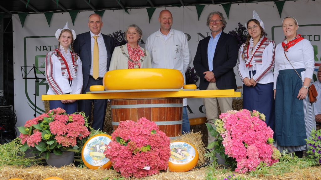Woerden geniet van Graskaasdag 2026 (foto’s)
