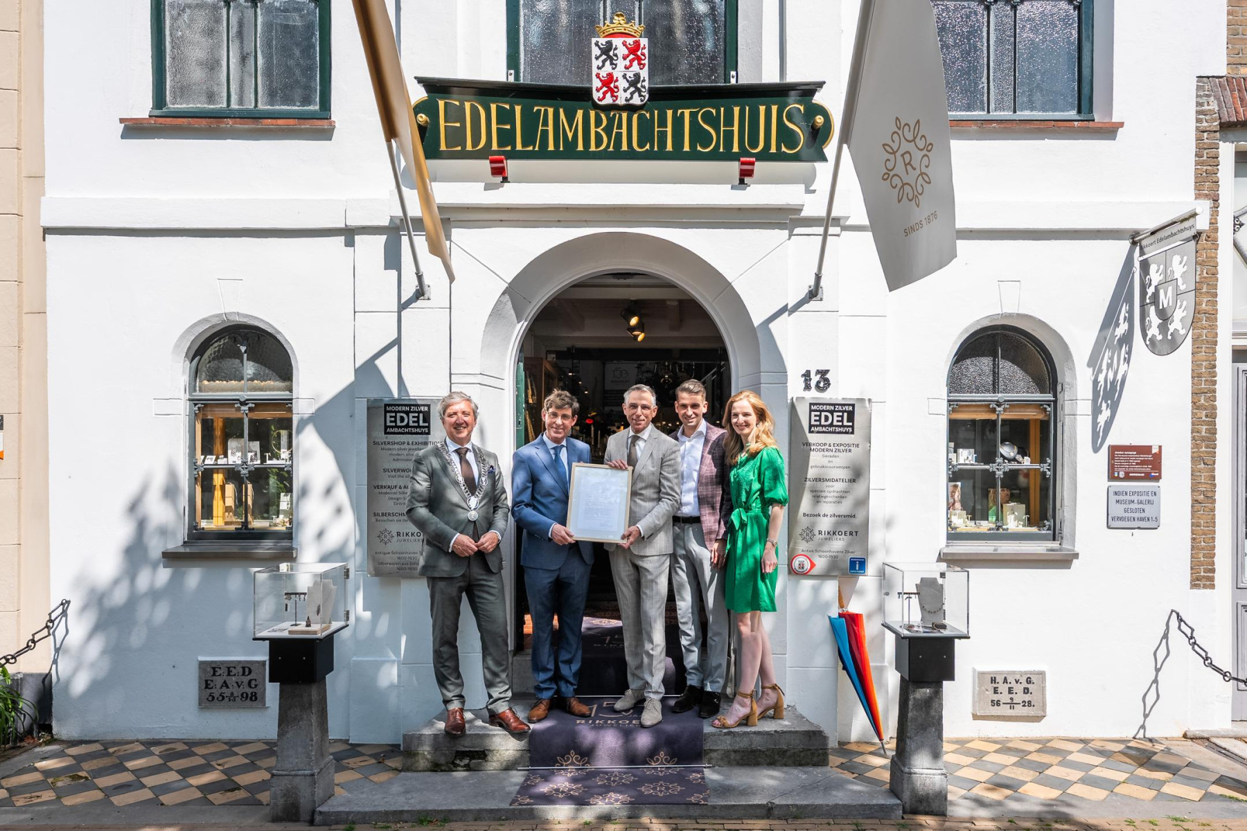 Rikkoert Juweliers viert 150 jaar vakmanschap met bestendiging predicaat Hofleverancier
