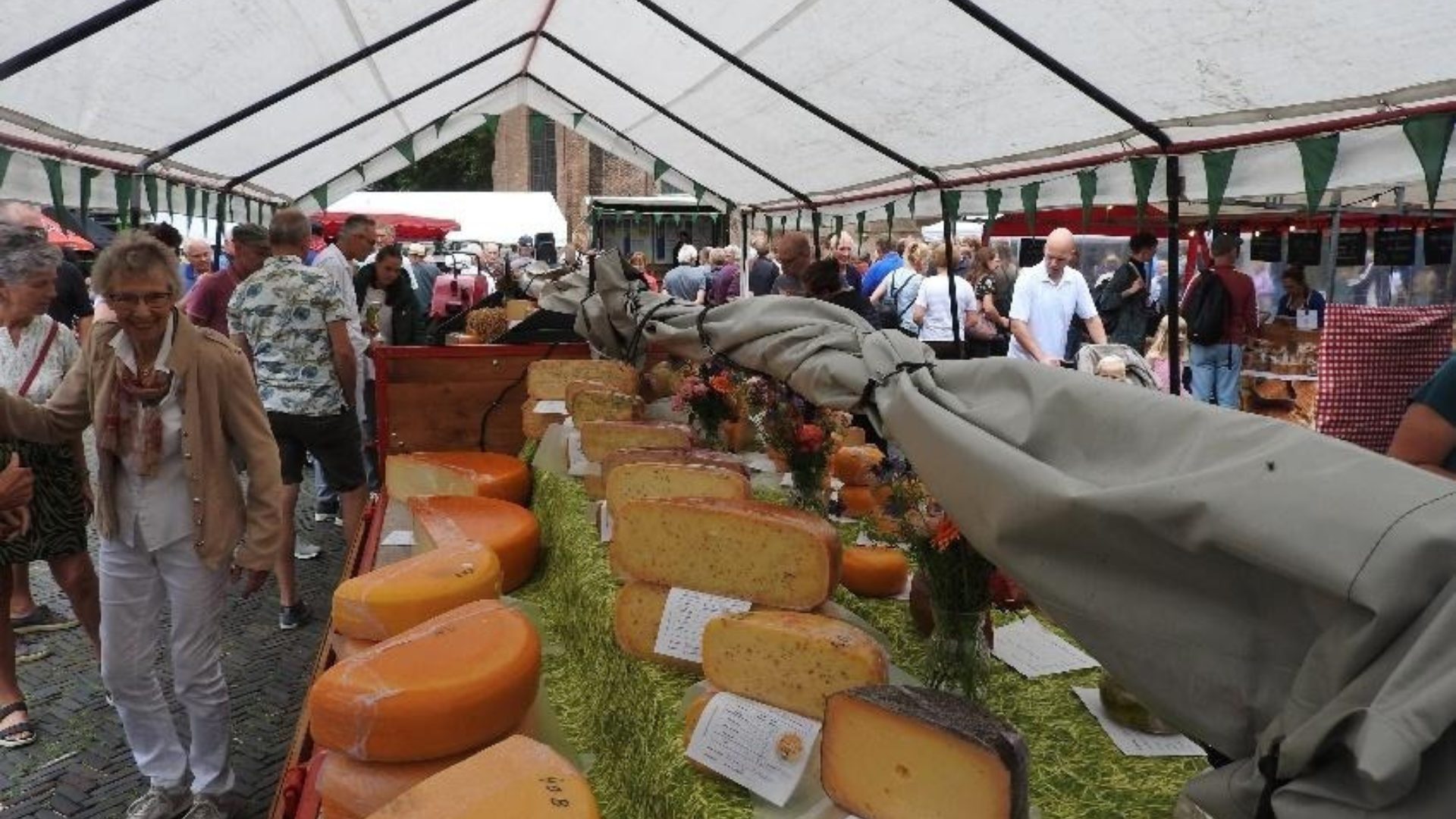 Kaaskeuring en Historische Kaasmarkt
