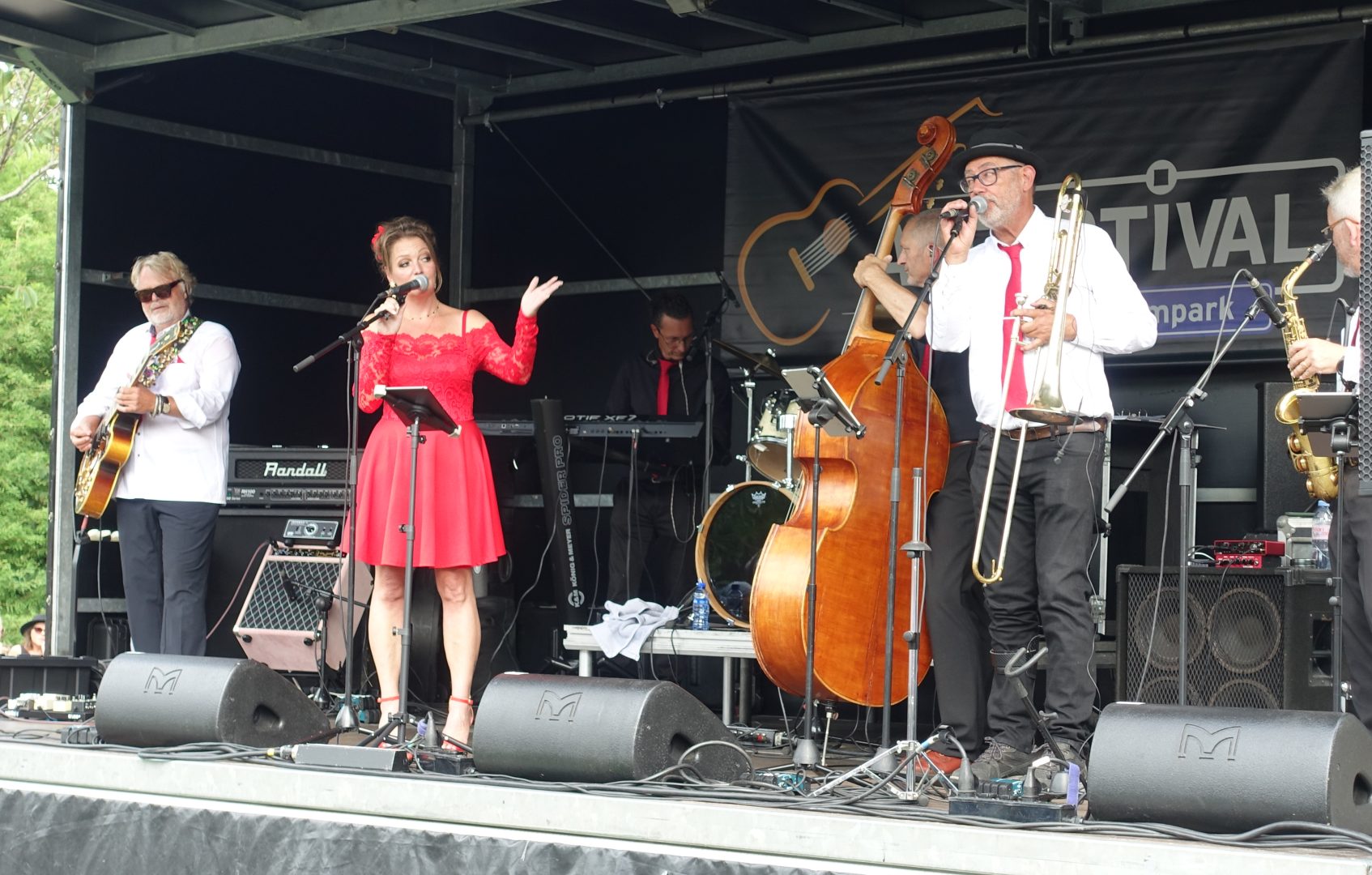 SchatGPT en jazz vullen Woerdens park