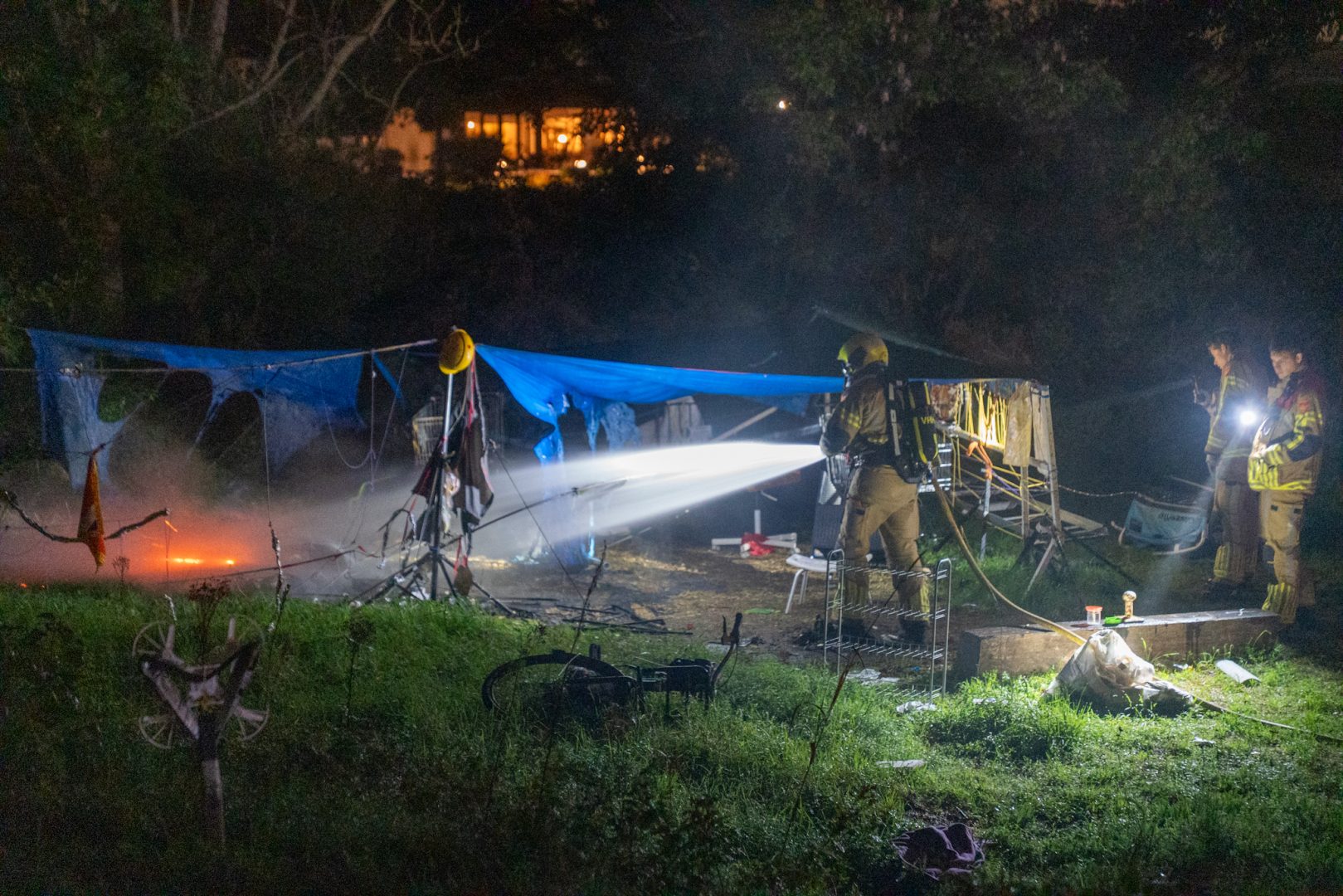 Tent vliegt in brand in Gouda