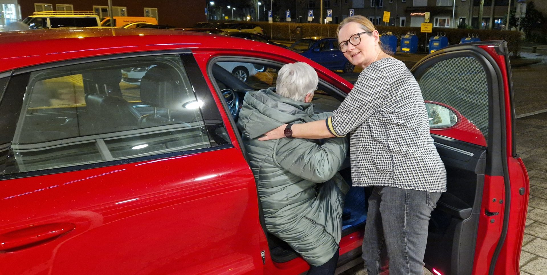 Vrijwillige chauffeurs helpen inwoners van de Krimpenerwaard op weg