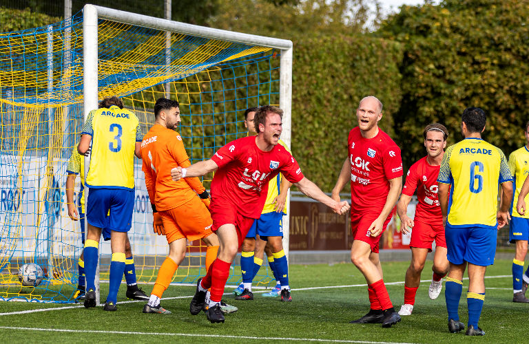 Rohda’76 weert zich kranig tegen FC Zoetermeer
